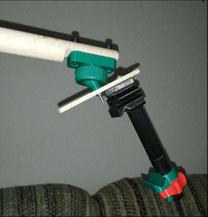 Tripod ball with screw